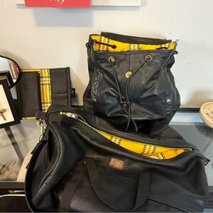 Stylish Black and Yellow Travel set.